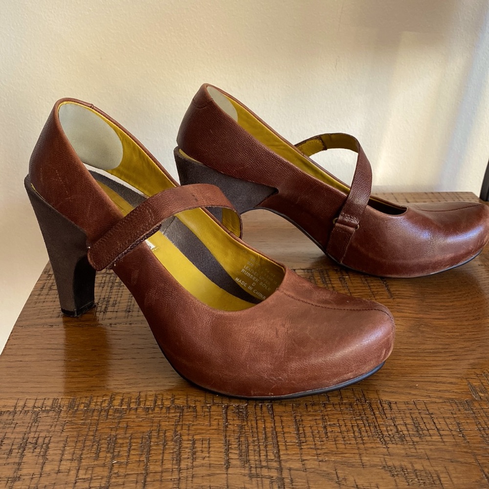 Tsubo Acrea Mary Jane pump